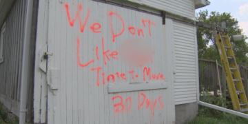 ‘Time to move’: Toronto-area couple terrified after homophobic graffiti sprayed on their home
