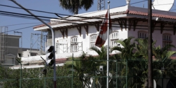 Canadian diplomat in Cuba treated for headaches, hearing loss