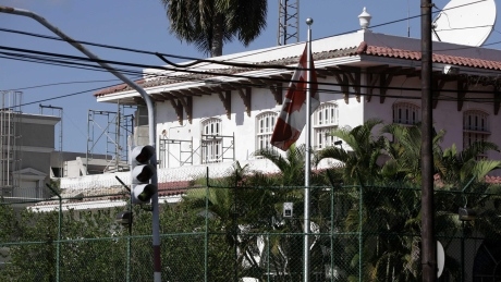 Canadian diplomat in Cuba treated for headaches, hearing loss