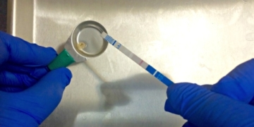 Vancouver fentanyl-detecting drug service extended