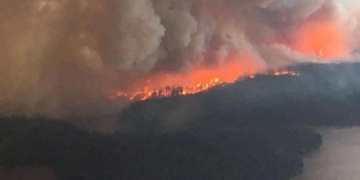 Kids panic during nighttime evacuation of Manitoba First Nation