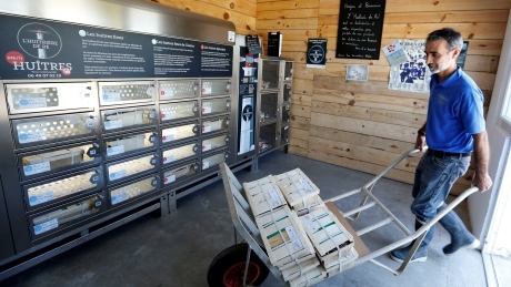 Oysters go on sale in French vending machines