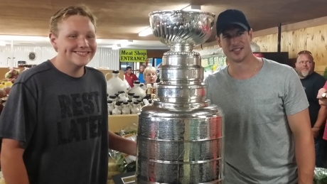 Sidney Crosby brings Stanley Cup in surprise visits around N.S.