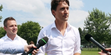 Canada has capacity to process Quebec asylum seekers, Trudeau insists