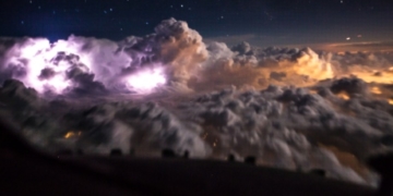 This is what an Alberta thunderstorm looks like from 40,000 feet