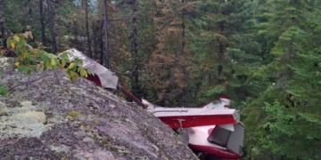 In wake of deadly crash, TSB wants mandatory plane warning systems