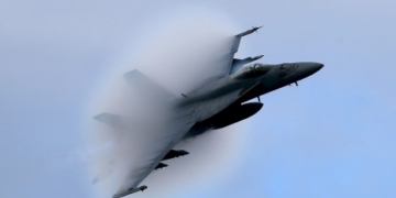 Interim fighter jet purchase in limbo as Liberals deal with NAFTA talks