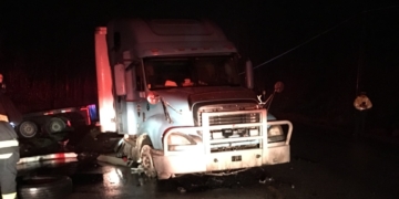 Highway 7 shut down east of Agassiz, B.C. after collision