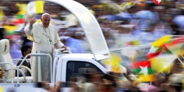 Pope Francis preaches forgiveness in first public mass in Myanmar
