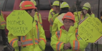 Vernon, B.C., traffic flagger still in critical condition