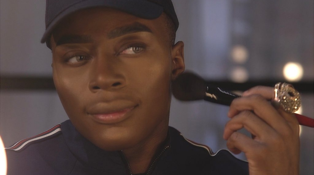 The first man to star in a L”™Oreal make-up advert