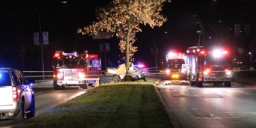 Woman killed, man in hospital after single-vehicle crash in Burnaby, B.C.