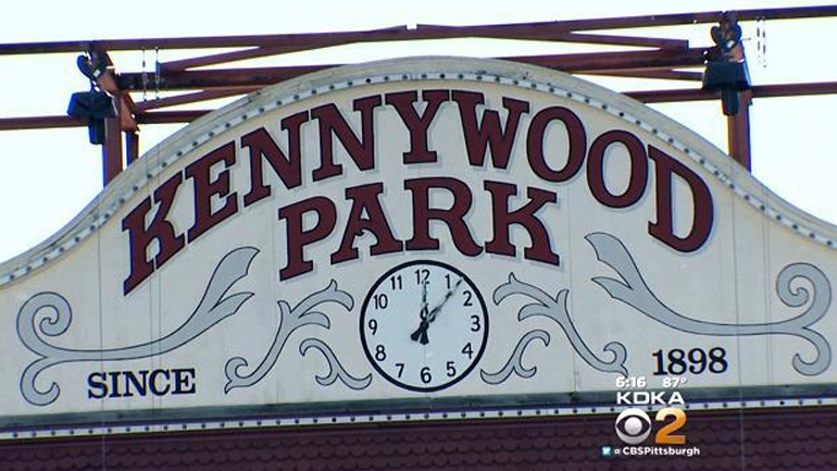 Man contracts eye-eating parasite, sues park