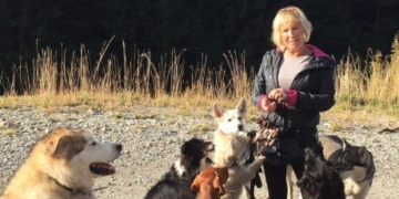 Missing dog walker Annette Poitras found ‘alive and well’ in Coquitlam, B.C., after massive search