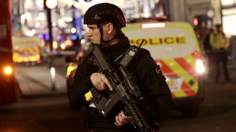 False alarm sparks panic on London’s Oxford Street