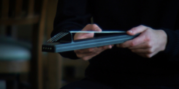 Teen's violin invention goes to Nobel Week