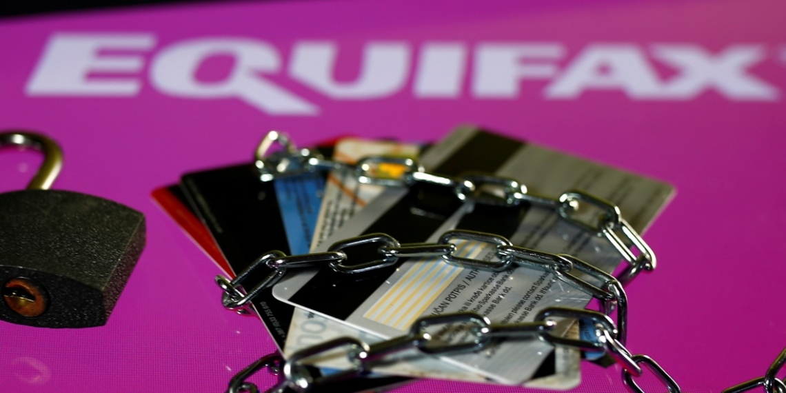Equifax says more than 19,000 Canadians affected by security breach