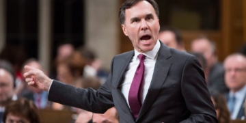 Morneau at centre of fiery debate in Commons that leads to Tory MP's ejection