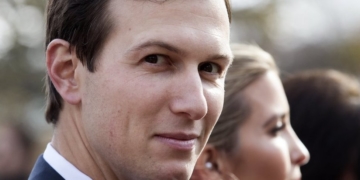 Trump-Russia: Jared Kushner 'questioned about Michael Flynn'