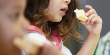 Report calls on federal and provincial policies to address child poverty in B.C.