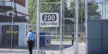 Detaining children in immigration centres to face tougher rules