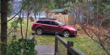 Stink over ‘huge, smelly outhouse’ blocking lakeviews simmers in New Denver B.C.