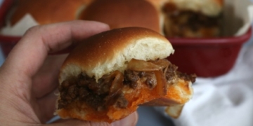 Julie Van Rosendaal’s tasty TV dinners please any couch crowd