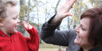 This 9-year-old Alberta boy raised $33K by selling lemonade in honour of his mom