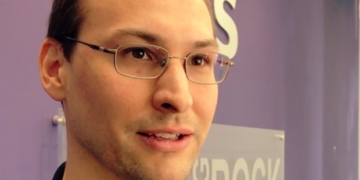 Bear spray attacks target Calgary-area malls, homes and schools