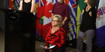 Questions remain regarding Kent Hehr's thalidomide survivor comments, politics watchers say