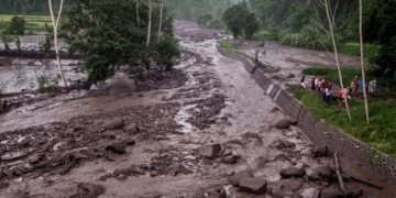 Bali's Mount Agung has awakened. Scientists are listening.