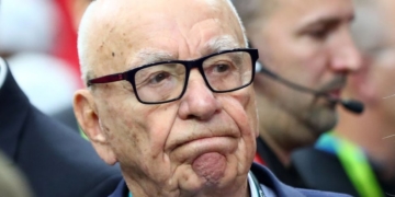 Fox 'resumes sale talks' with Walt Disney