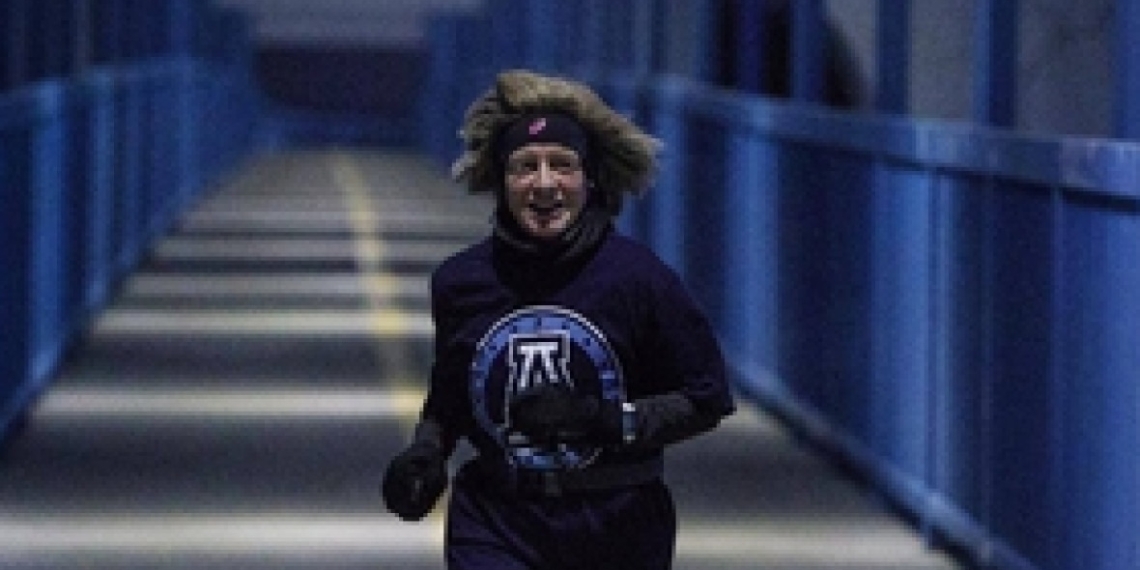 Notley dons Argos jersey for run to settle Grey Cup bet with Ontario premier