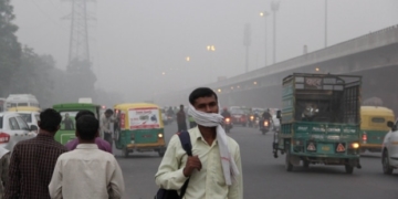 Alberta oilsands waste exported by American refineries to pollution-choked India