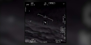 UFO spotted by US fighter jet pilots, new footage reveals