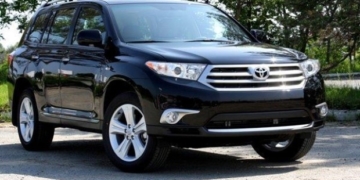 Victim's vehicle stolen in Auburn Bay shooting, police say