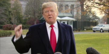 Trump says FBI destroyed Flynn's life – but let Hillary off