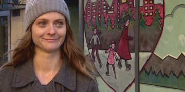 Holiday augmented reality window art makes 'jaws drop,' organizer says