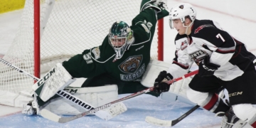 Actions of Canadian Hockey League have brought game to 'new low,' says players' union