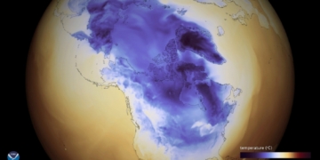 US braces for explosive and bone-chilling 'bomb cyclone'