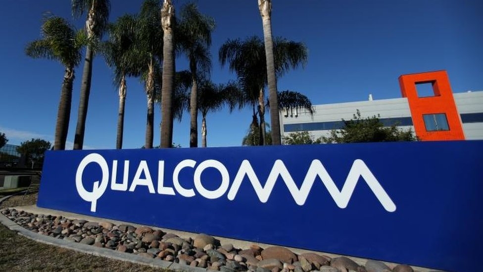 EU fines chipmaker Qualcomm £870m for Apple payments