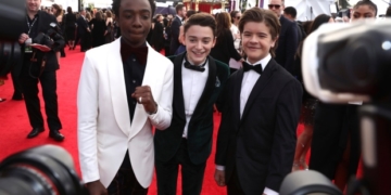 Women to lead SAG Awards show unlike any in its history