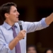 Trudeau continues cross-country town hall tour with stop in Quebec City