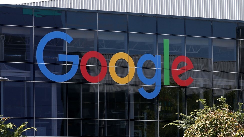 Google sued over 'male discrimination'