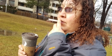 Helping street-involved people butt out leads to cuts in harder drug use, study finds