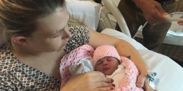 Mother gives birth on ferry