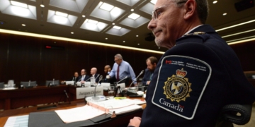 Create new watchdog to review border agency, RCMP, federal report recommends