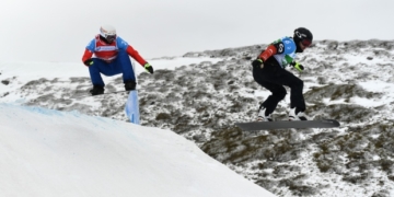 Canada's Chris Robanske scores snowboard cross silver