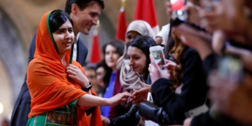 Lower U.S. business taxes, uncertainty over NAFTA complicate Trudeau's investment pitch in Davos