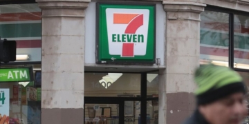 US immigration agents target 7-Eleven stores nationwide
